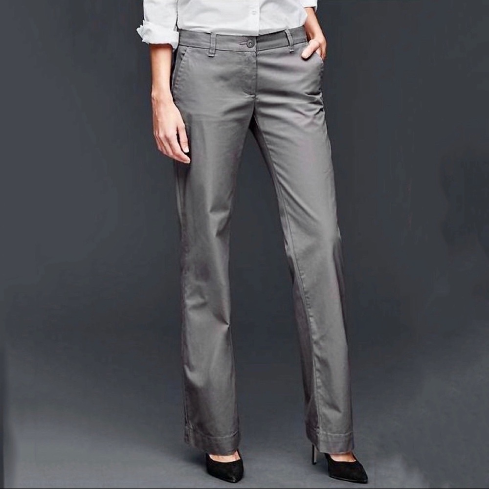 BANANA REPUBLIC Grey “Martin” Trouser Pants